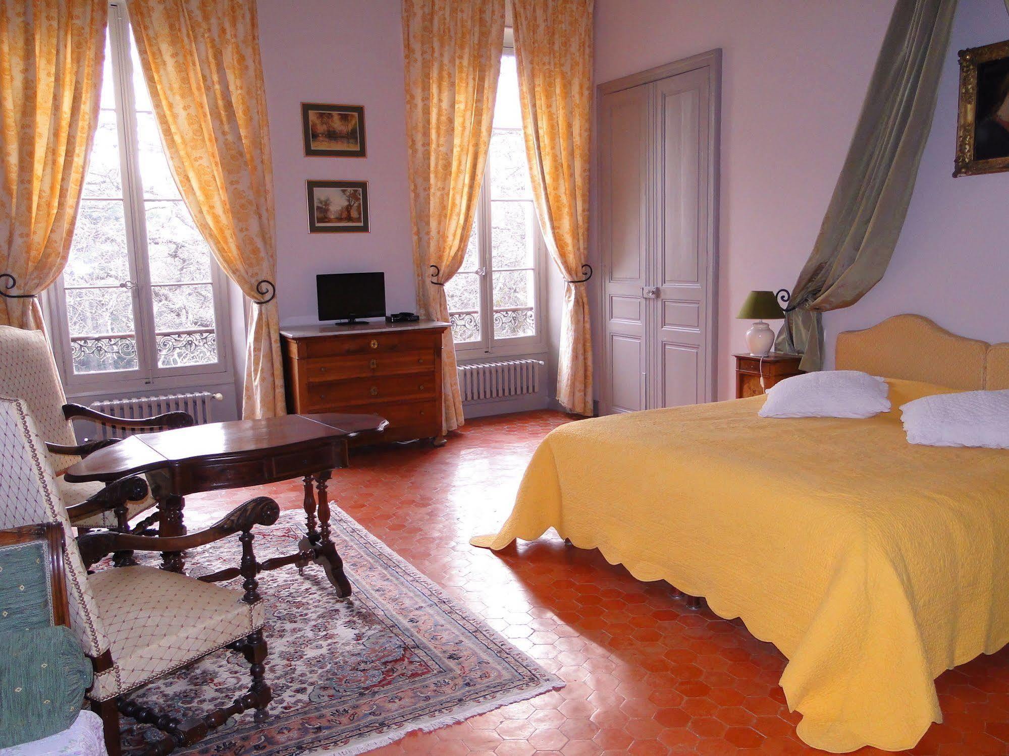 Hotel Chateau Juvenal Saint-Hippolyte-le-Graveyron Exterior foto
